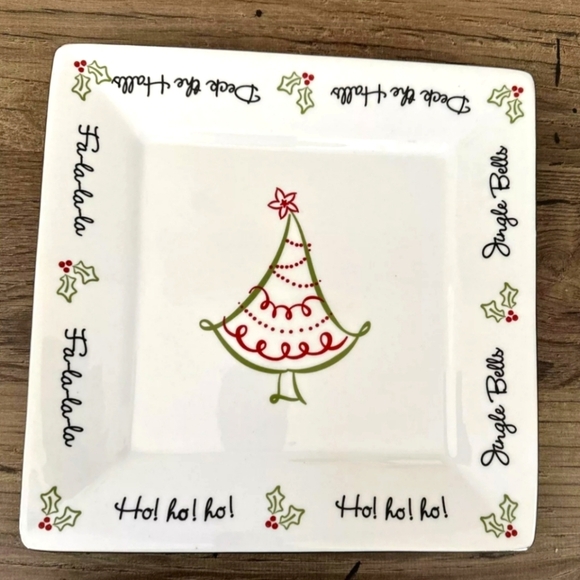 St Nicholas Square Tis the Season 10" Dinner or Dessert Plate Christmas Tree EUC - Picture 1 of 6